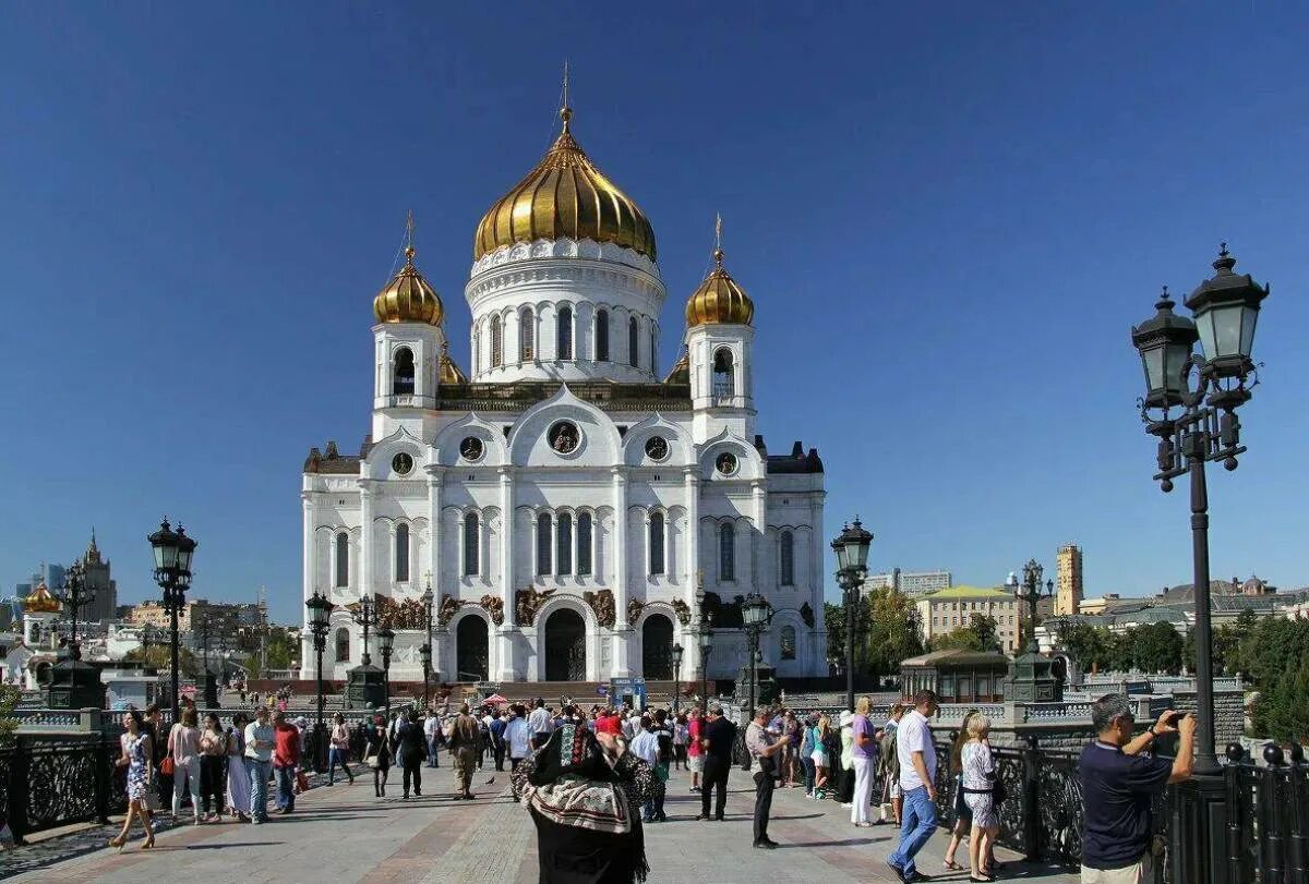 В каком городе находится храм христа. Кафедральный Соборный храм Христа Спасителя в Москве.