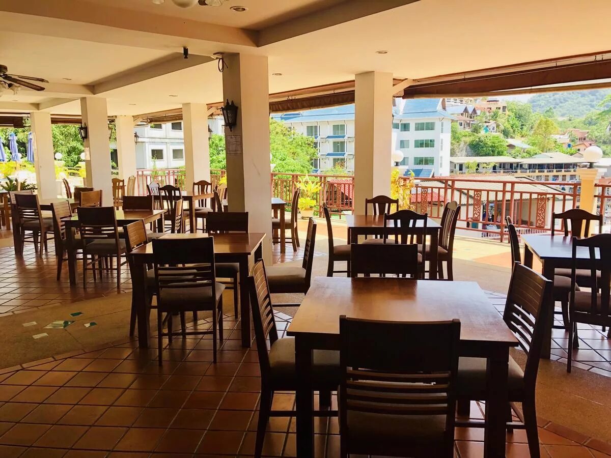 Jiraporn hill resort 3 пхукет. Jiraporn hill resort 3*. jiraporn hill resort patong таиланд. jiraporn hill resort patong 3* patong, пхукет. jirapom hill resort 3* патонг тайланд.