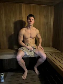 feeling jackeeed in the sauna this week 