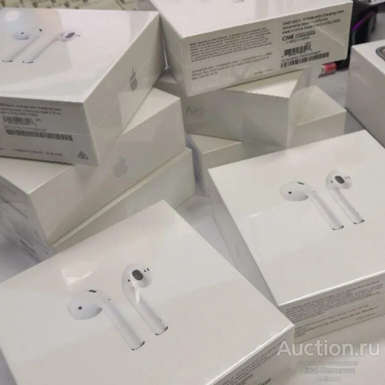 Наушники airpods коробка. Apple AIRPODS 2 коробка оригинал. AIRPODS Pro 2 коробка. AIRPODS Pro 2 в коробке. AIRPODS 3 коробка.