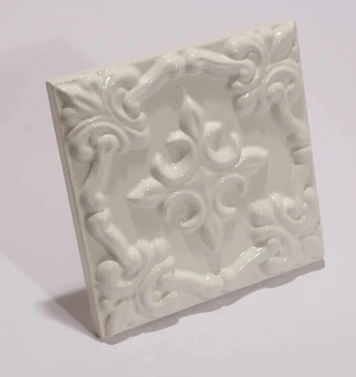 Majolika creme 20x20. Tubadzin majolika creme 20x20. печь изразцы пэчворк. форма для изразцов дорф. городецкий изразец.