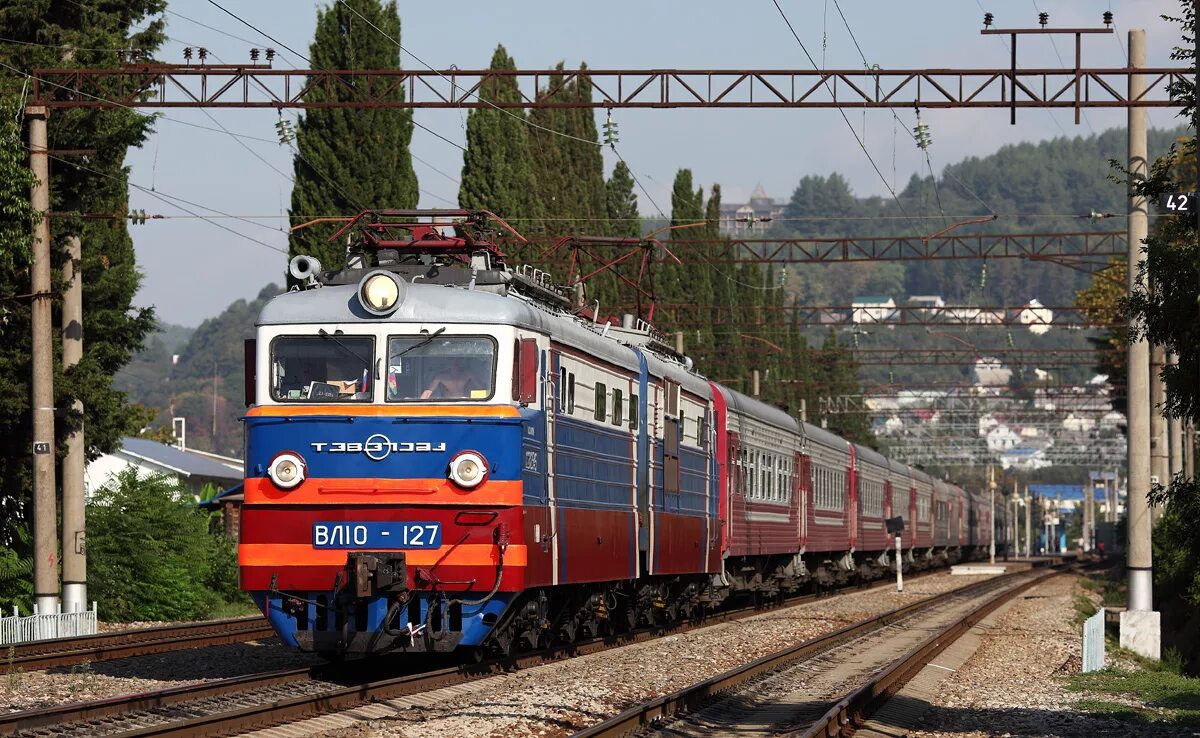 поезд тутуруту жд. чусовская станция ржд. транссибирская магистраль. поезд ржд. поезд тутуруту жд.