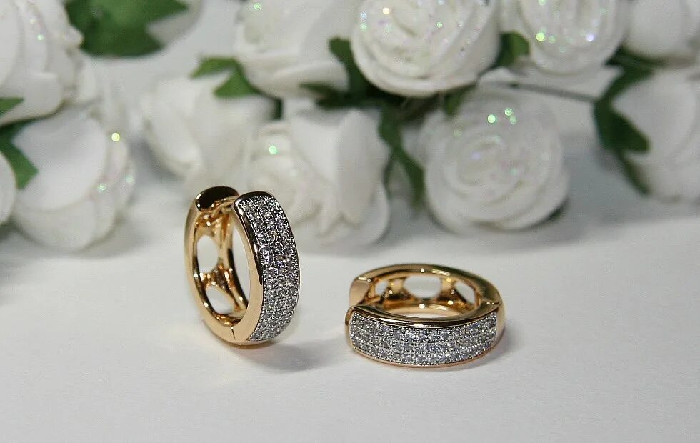 медицинский ювелирный сплав. цепочки медицинский сплав. хьюпинг джеверли. бижутерия из медицинского сплава под золото. бижутерия из медицинского золота.