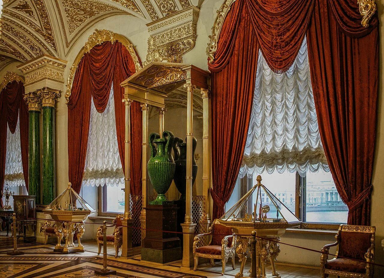 Эрмитаж санкт-петербург малахитовый зал. Малахитовая комната в санкт петербурге. Зимний дворец санкт-петербург малахитовая гостиная. Малахитовый зал эрмитажа. Малахитовая комната в санкт петербурге.