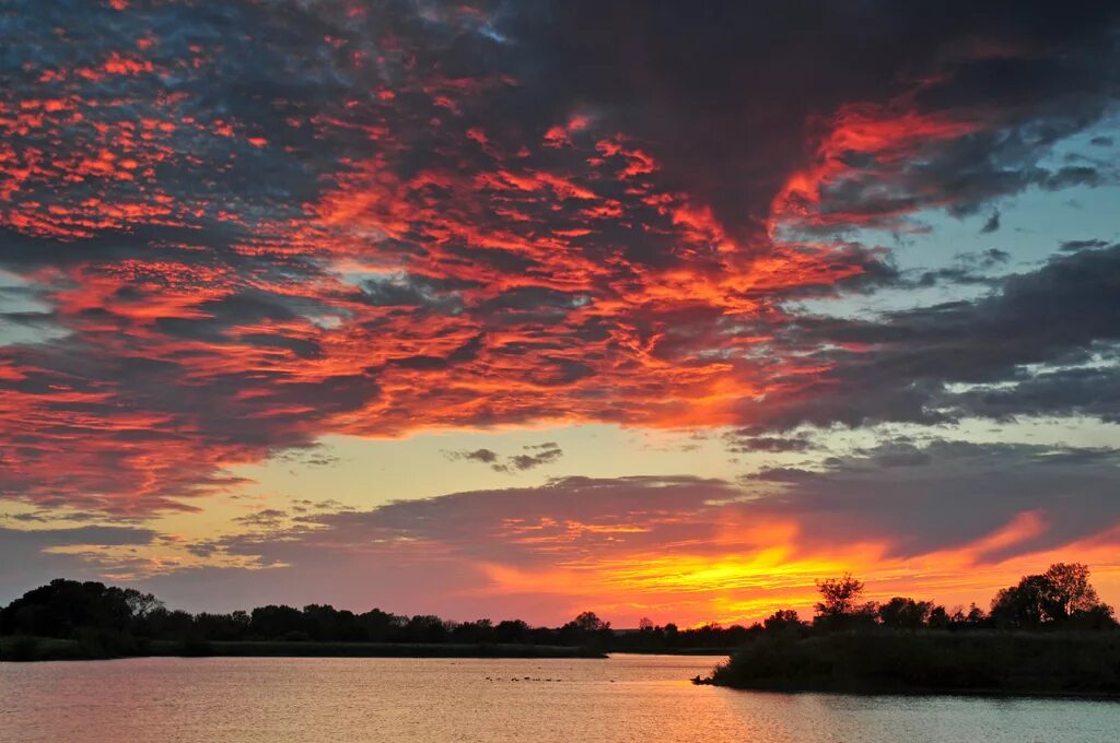 Закат в июле. Закат в июле. Закат солнца в июле. Пейзаж рассвет. Июльский закат.