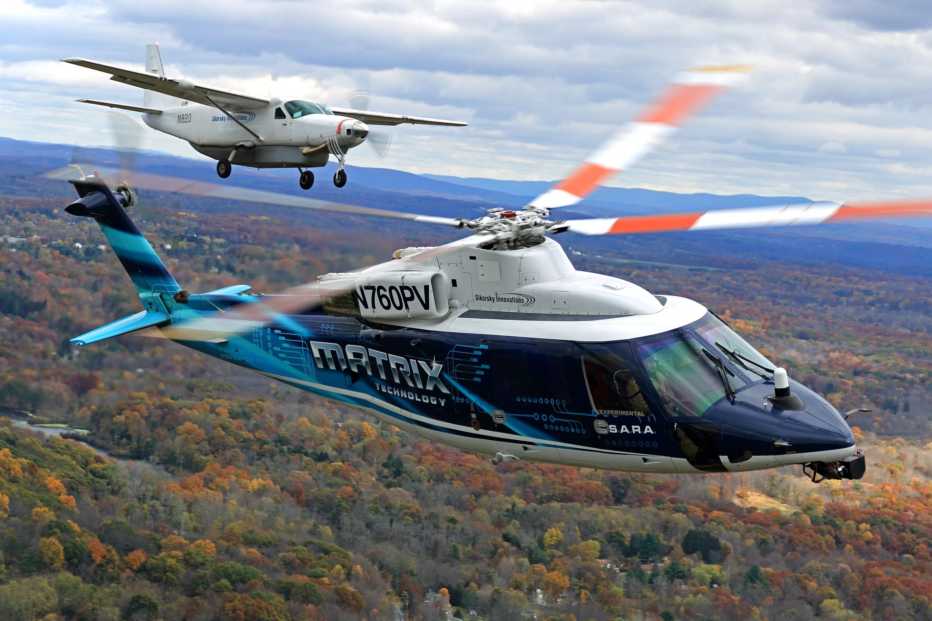 Вертолет бомбардировщик. Вертолеты sikorsky 76. самолет helicopter хеликоптер. вертолет сикорский s-76. сикорский эйркрафт.