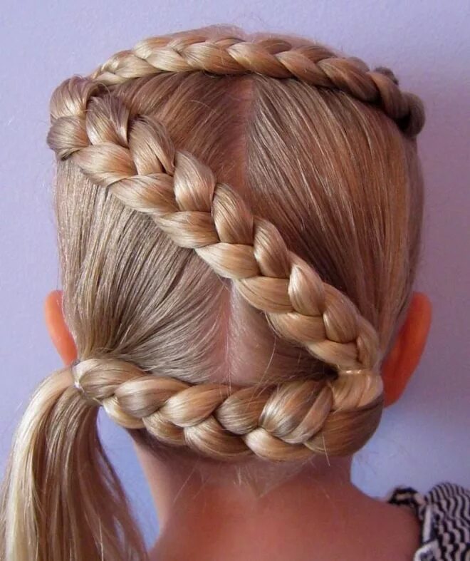 Две косы на средние волосы. Прически в школу. Прически с плетением для девочек. Французские косы для девочек. Лёгкие косички для девочек в школу.