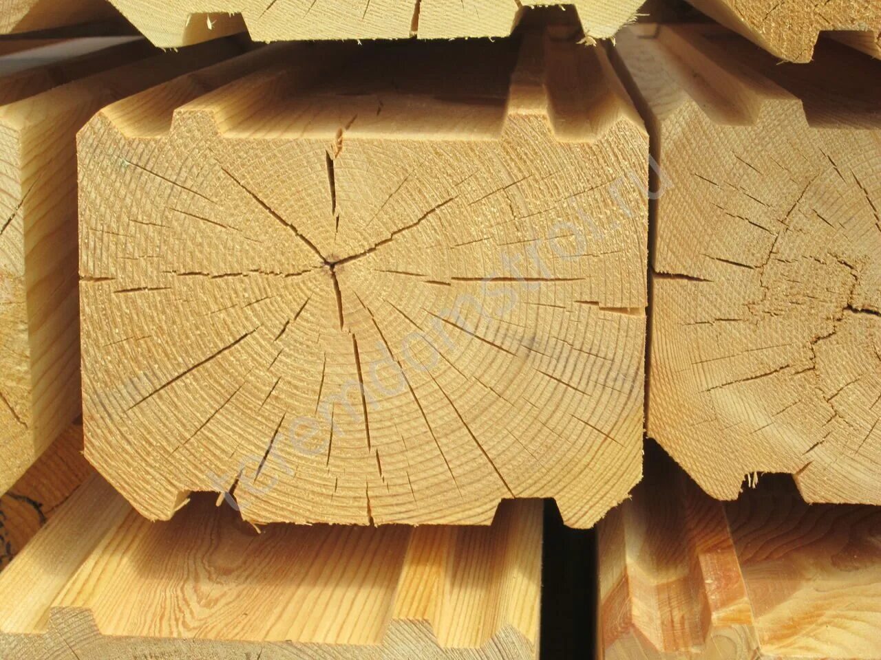 Брус обрезной 150х150х6000 сосна. Брус 100х250. Клееный брус лиственница 150х150. Клееный брус 150х200. Клееный палубный брус 60х74 мм.