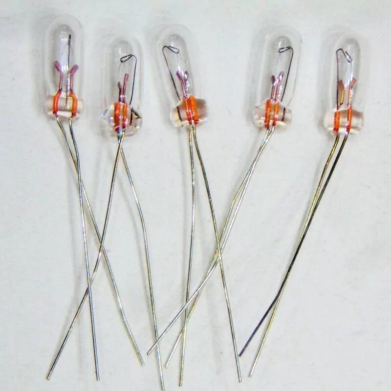 Лампы напряжением 36 в. Миниатюрные лампы бесцокольные (с проволочными выводами). лампочки безцокольные 12 вольт. лампа безцокольная 24 v 5 w. лампа бесцокольная 28v 40ma.