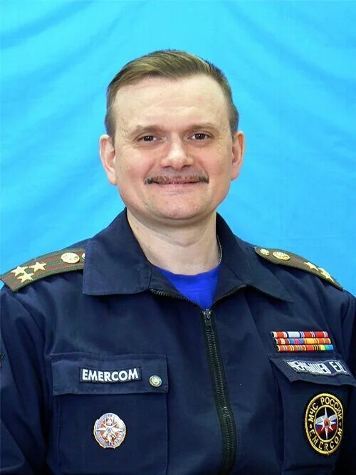 Евгений николаевич чернышёв. Легошин андрей данатович. Известные спасатели. Известные спасатели. Герои мчс россии и их подвиги.