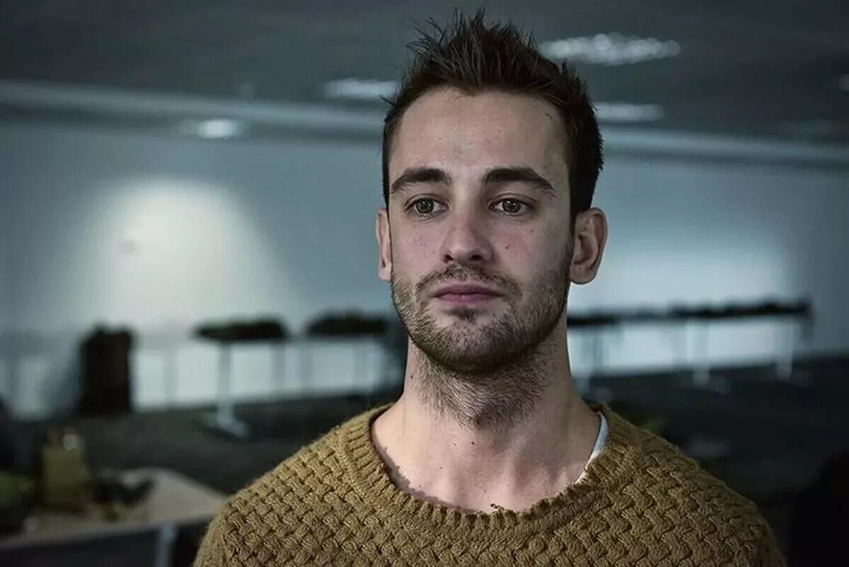 рамиль мухаметов. юэн макгрегор на игле. педро паскаль в мандалорце. том эллис фото. главный герой без.