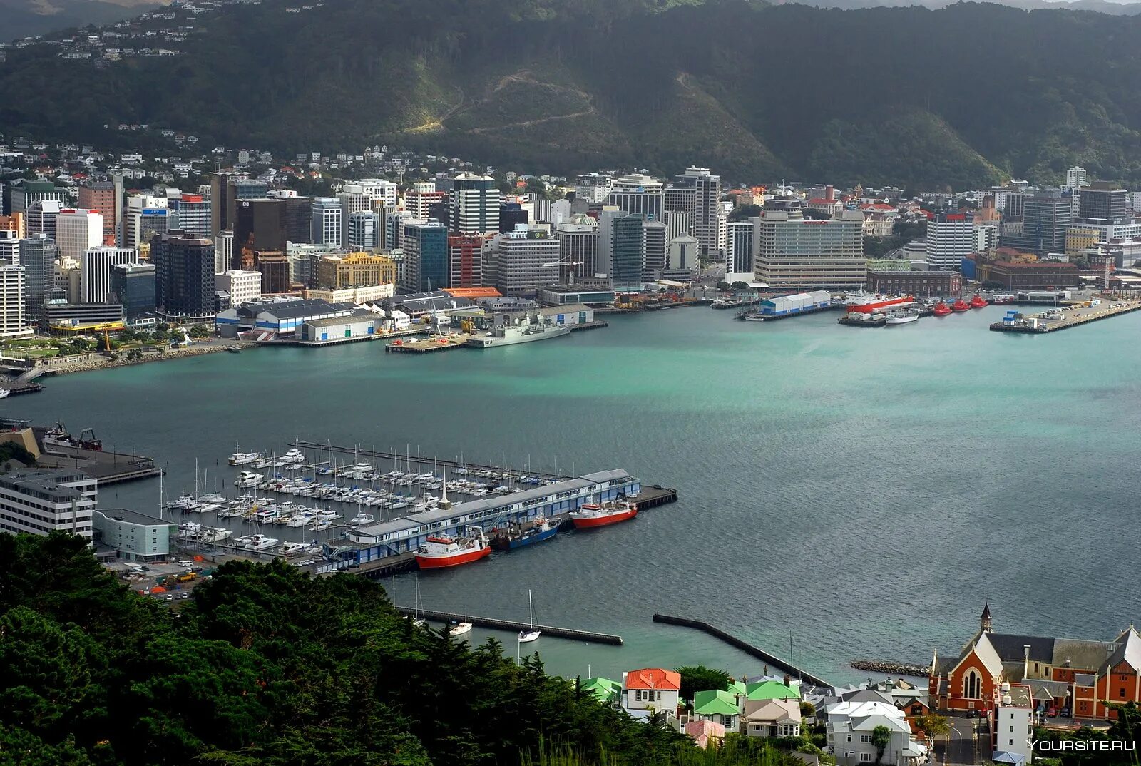 Wellington new zealand. Новозеландия Веллингтон. Порт Веллингтон в новой Зеландии. Веллингтон столица. Столица новой Зеландии (Wellington).