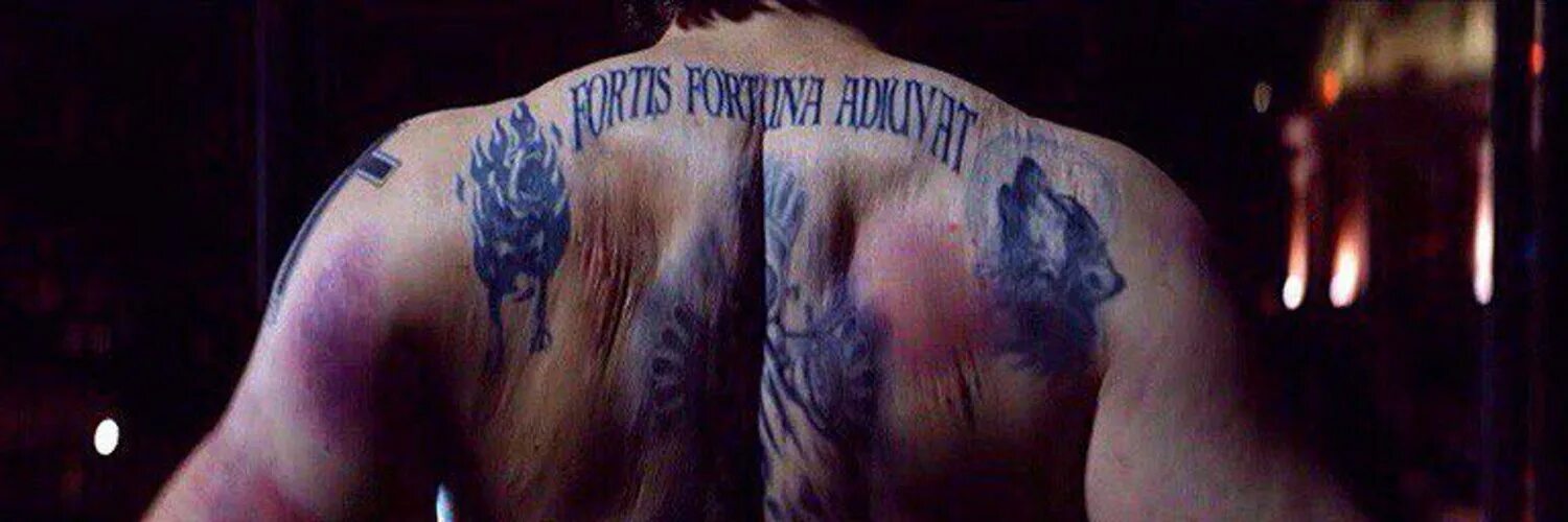 джон уик татуировки. спина джона уика перевод. Fortes fortuna adjuvat джон уик. джон уик татуировка на спине. Fortuna fortuna adjuvat джон уик.