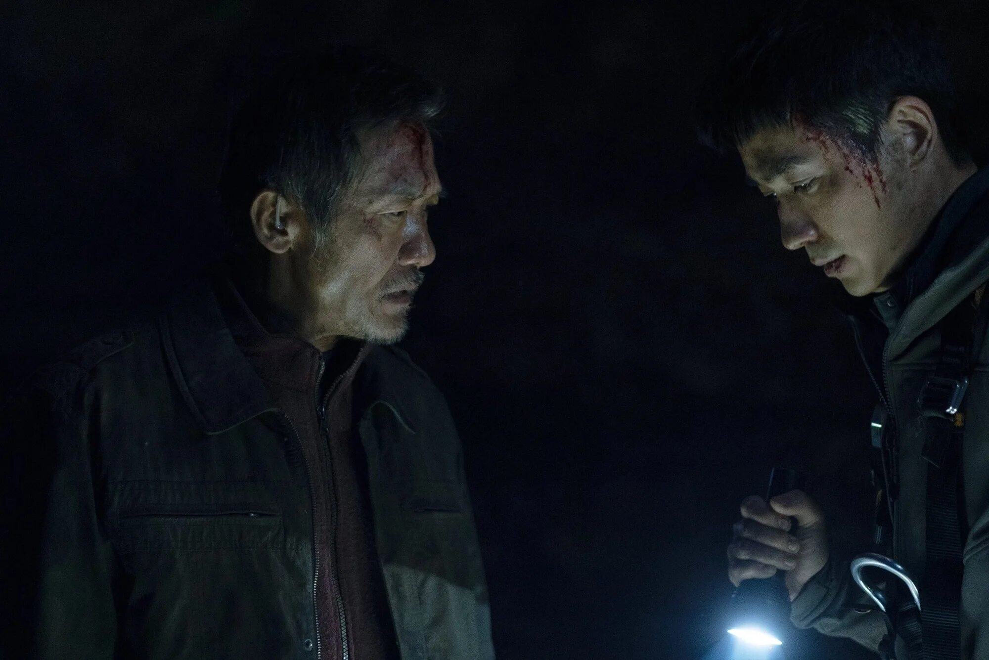 Месть земли фильм 2022. Месть земли 2021 кадры. Месть земли (feng bao). Месть земли. Месть земли 2023.