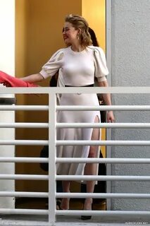 Leaked Amber Heard Upskirt And Sexy Photos.