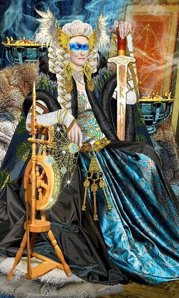 Королева мечей в сочетании с другими картами таро. Значение карт таро. Паж рыцарь королева король в таро. 6 мечей таро уэйта. Королева мечей и 6 мечей.