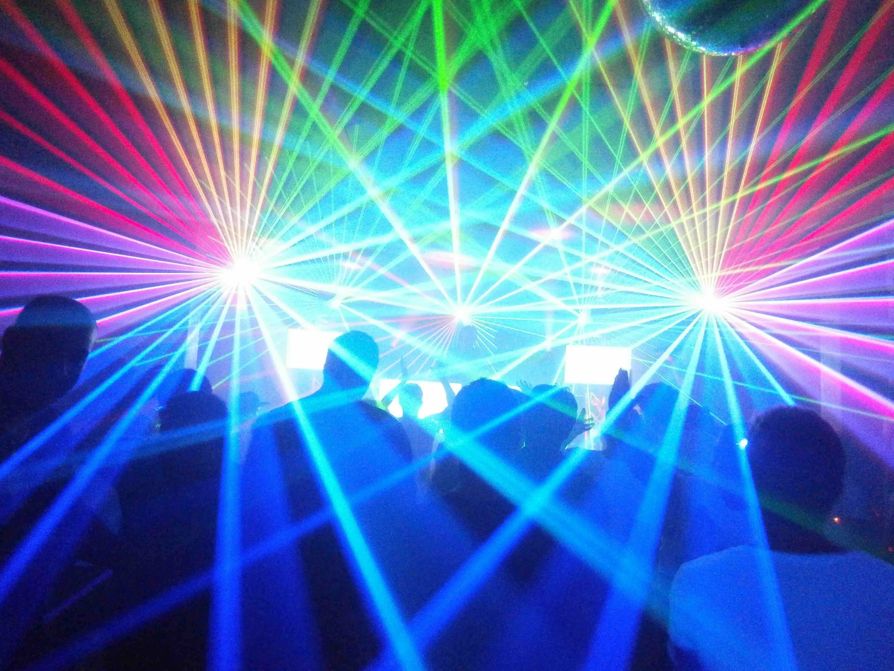 Fisun disco party