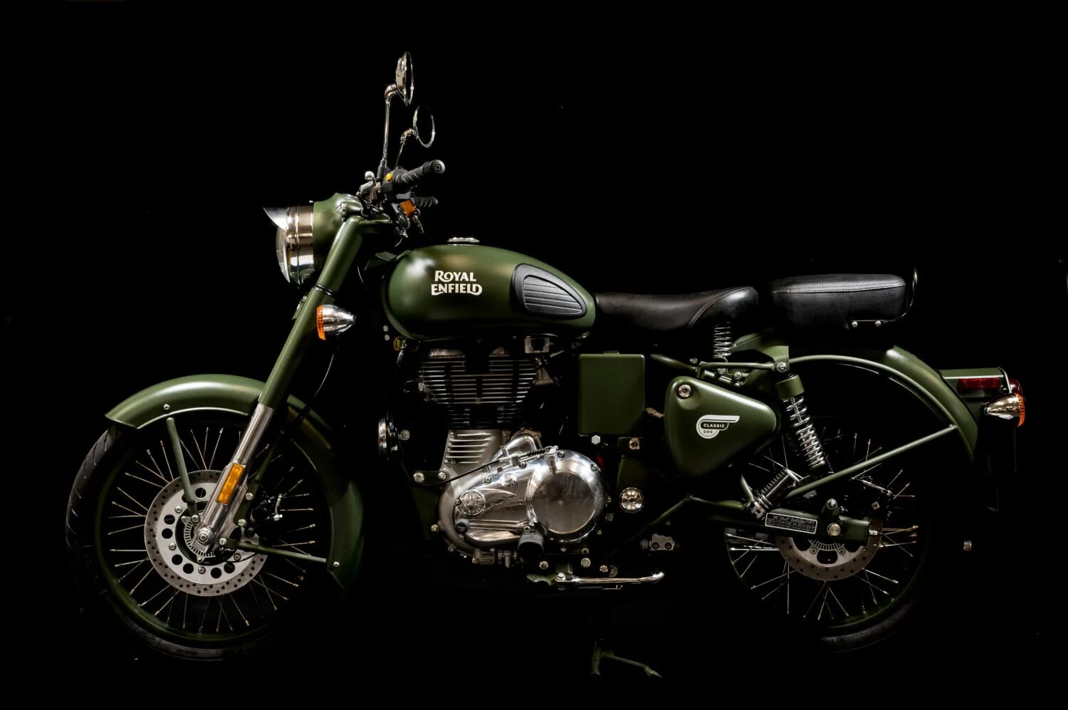 Энфилд мотоцикл купить. Роял Энфилд мотоцикл. Royal Enfield Classic 500 военный. Royal Enfield 500 Military. Royal Enfield Hunter 650.