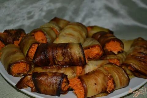 Баклажаны жареные на сковороде рулетиками
