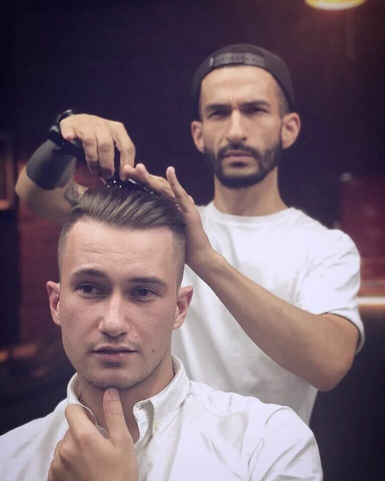 подстричься в барбершопе. мужские прически в барбершопе. барбершоп всеволожск. мужские стрижки барбершоп. подстричься в барбершопе.
