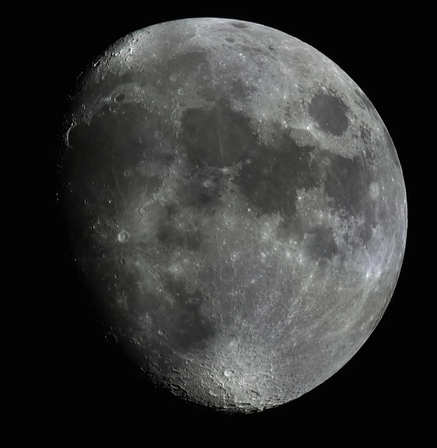 14 апреля какой лунный день. Waxing Gibbous Луна. Луна 26.09.2005. Снимки Луны высокого разрешения. Луна 26.08.2003.