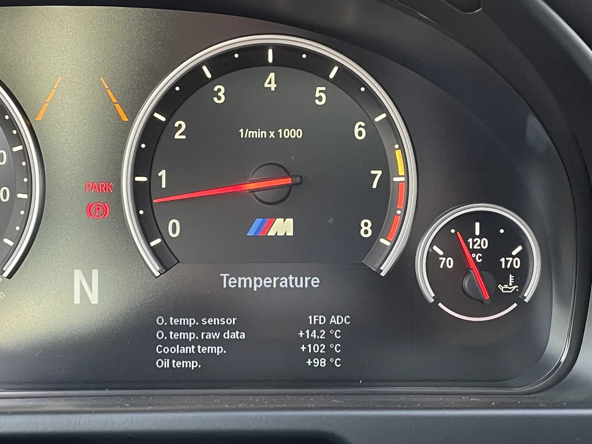 Рабочая температура двигателя BMW f10 520i. Рабочая температура БМВ f01. Индикация BMW масло. Температура масла f20. Как проверить температуру масла