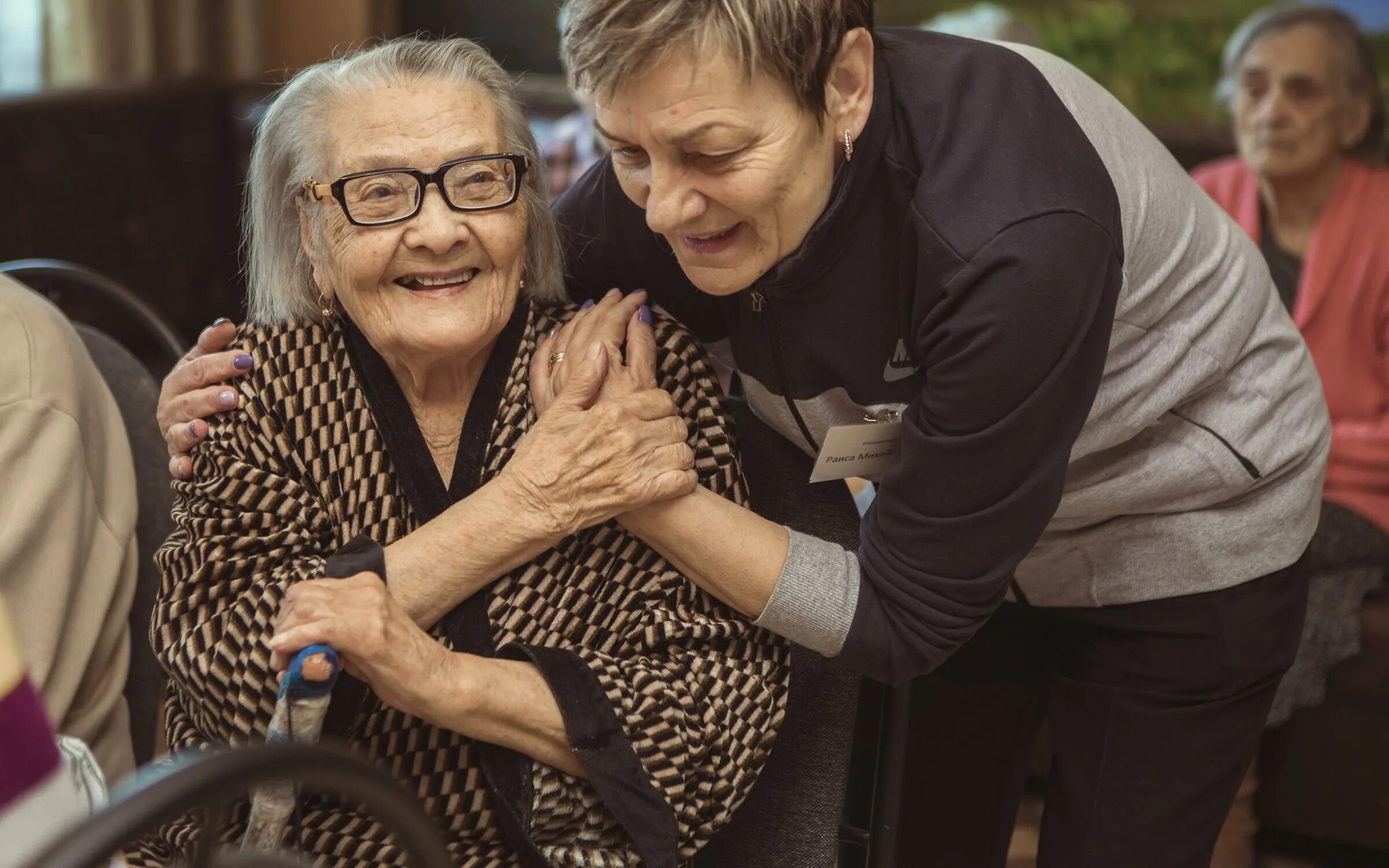Московская область пансионат бабушки дедушки. Пенсионеры фото. Пансионат для престарелых в мытищах. Найти работу для пенсионеров. Спасибо интернету 2023.