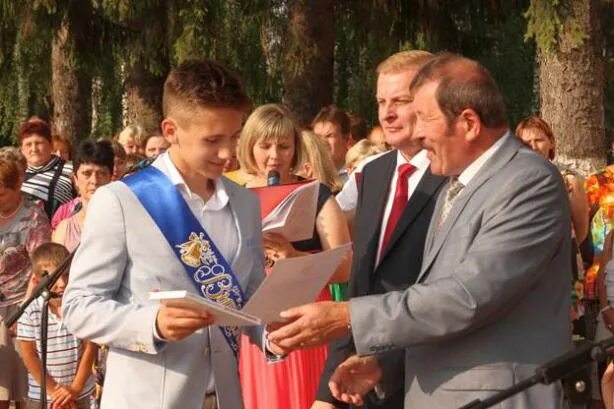 школа село красное липецкая область. подслушано красная башкирия. школа краснинского района липецкой области официальный сайт. красный пахарь омск 79. руководители краснинского района липецкой области 2012 г.