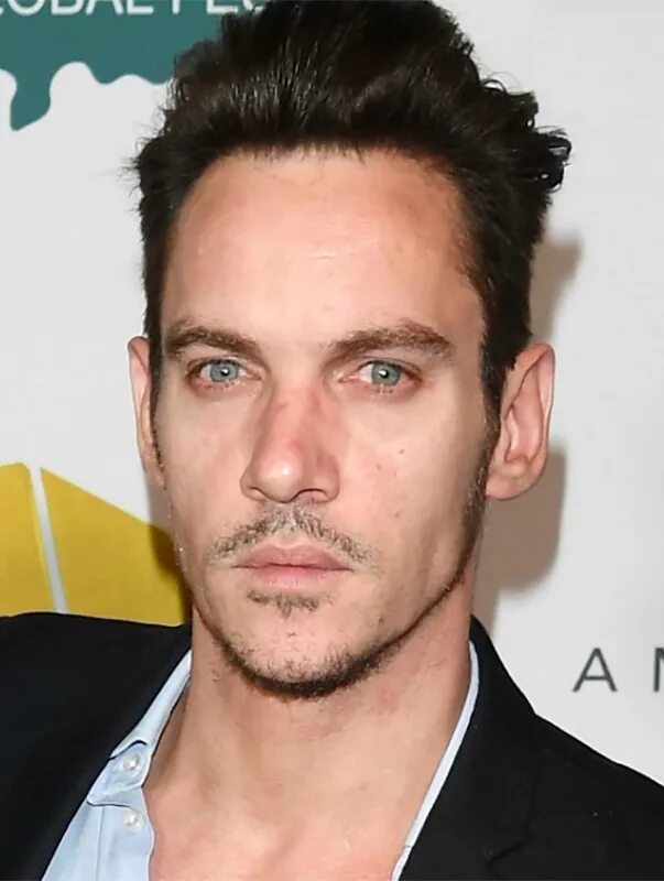 Джонатан риз майерс. Риз майерс. Джонатан риз. Джонатан рис майерс. Jonathan rhys meyers.