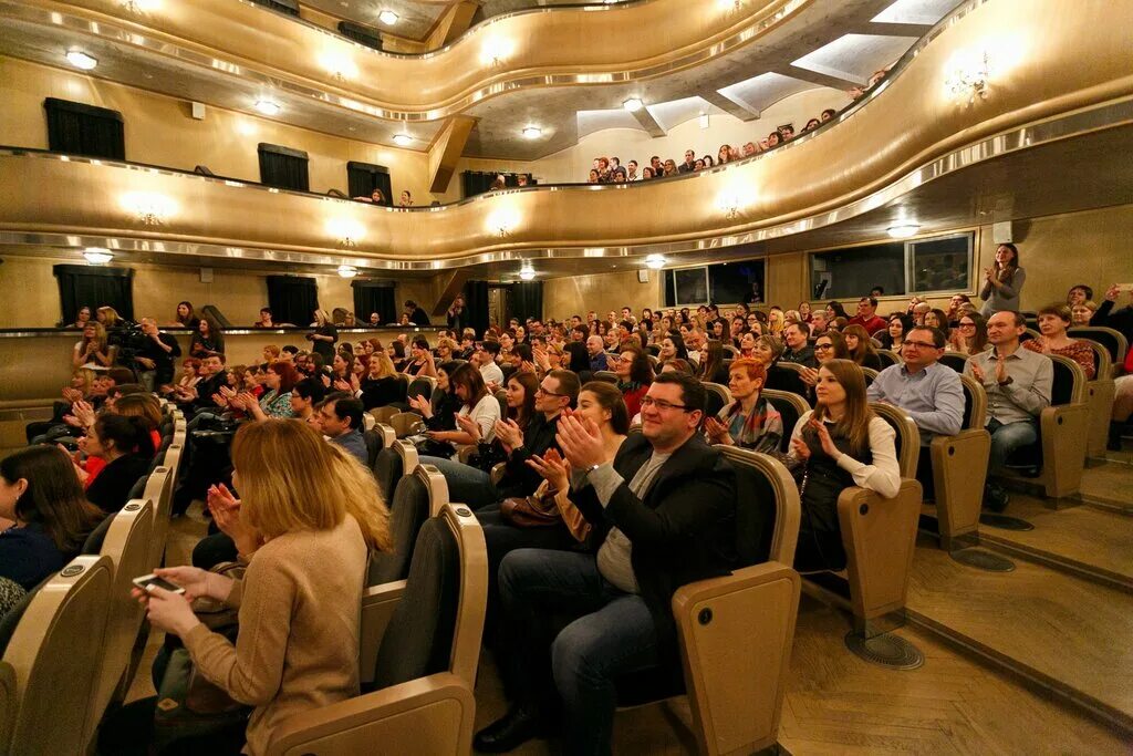 Театр кольцово. Театр драмы Воронеж. Воронежский Академический театр. Драм театр Кольцова Воронеж. Театр драмы Кольцова Воронеж зал.