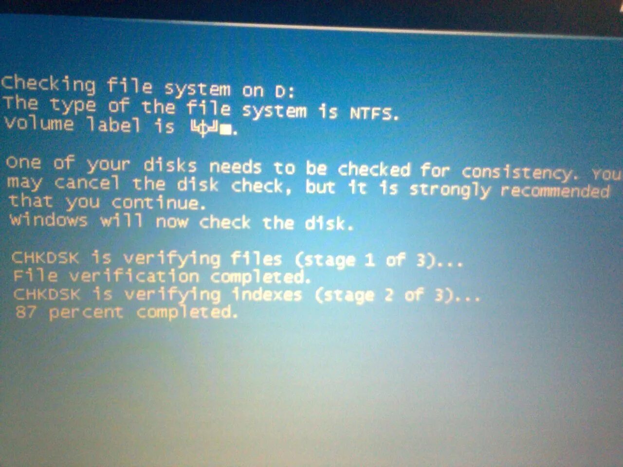 Chkdsk windows. Chkdsk fat windows xp. checking file system on volume.