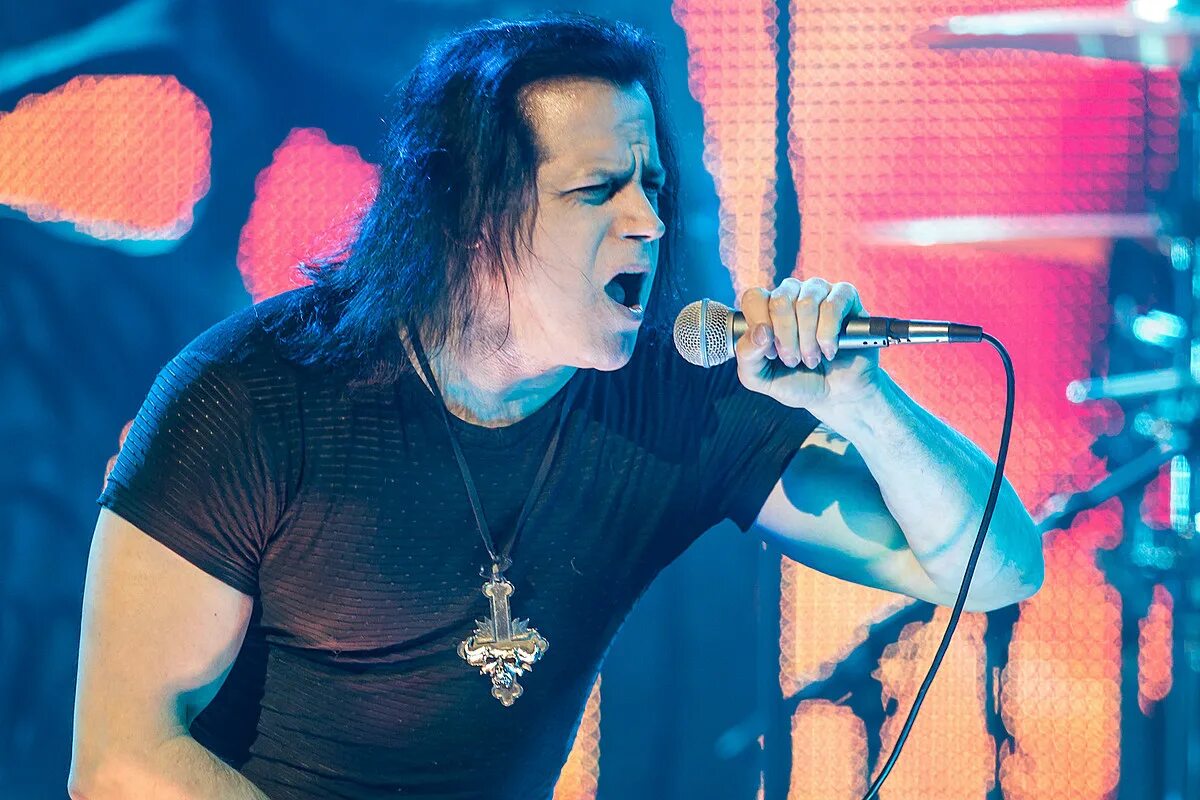 Гленн данциг. Glenn Danzig. Glenn Danzig 2021. Danzig Sings Elvis 2020. Danzig молодой.