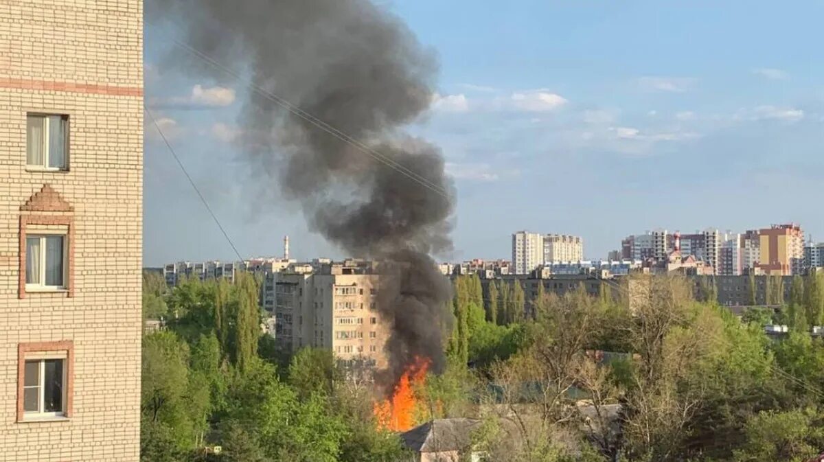 Пожар в Воронеже. Пожар в Воронеже вчера на левом берегу. Пожар в Воронеже на левом берегу. Пожар Самара. Тревога в воронеже сейчас