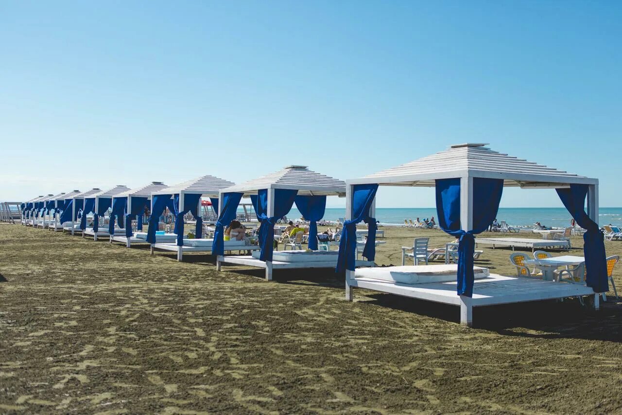 Af hotel aquapark. 1. Аквапарк в новханы баку. Аф баку. Af hotel aquapark баку.