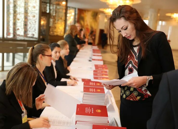 Пост образование. Пост образование. Студентка вуза. Студенческий стартап. Образование в вузах америки.