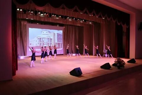 Сцена орел