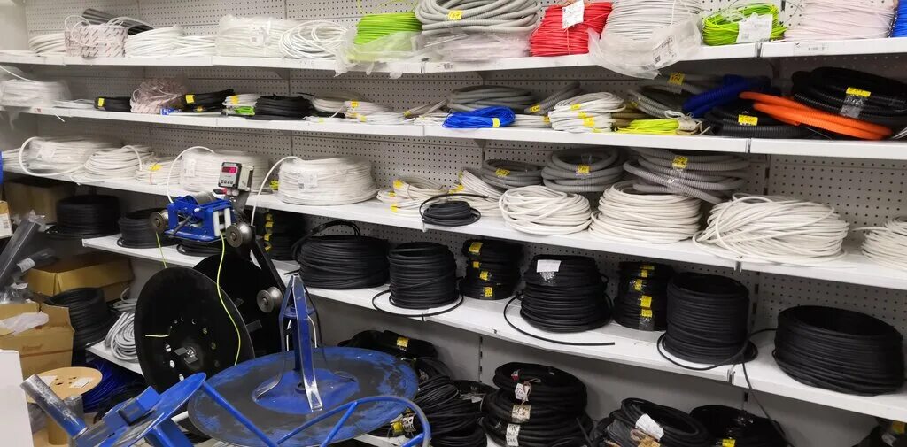 магазин электрики нижний тагил. электромир губаха. магазин электротоваров. хоз электромаркет фон. проспект дзержинского нижний тагил.