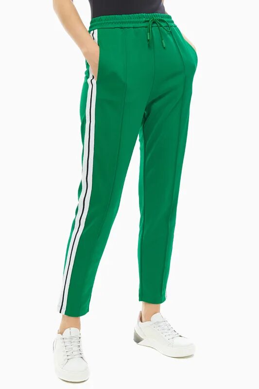Купить зеленые штаны. Брюки Miss Sixty зеленые. Зеленые штаны адидас. Зелёные спортивные штаны женские. Брюки спортивные женские зеленые.