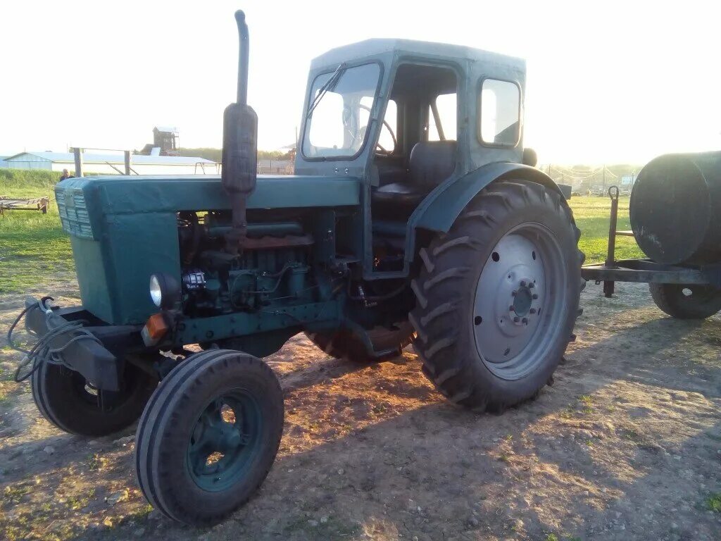 Трактор т 40 новый. Т 40 тяговый класс трактора. Трактора мтз и т 40. ,т40 трактор т40. Коммунальный трактор т 40.