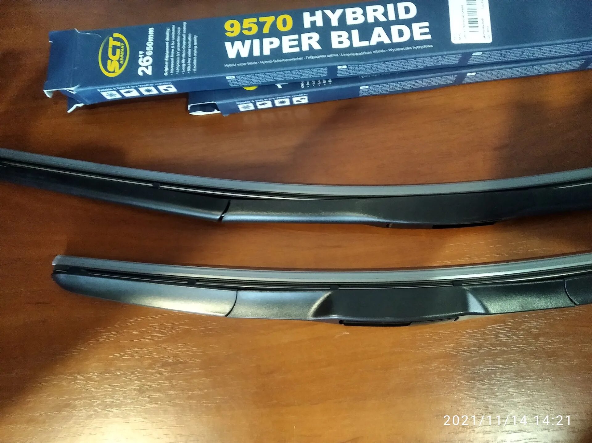 Задний рычаг стеклоочистителя 2й08. Дворники santa fe 2. Крепление щеток стеклоочистителя санта фе 2. Дворники santa fe 2. Крепление дворника санта фе.