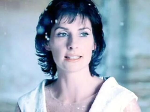 Эния ирландская певица. Эния Онли тайм. Only time Эния. Enya only time обложка. Эния only