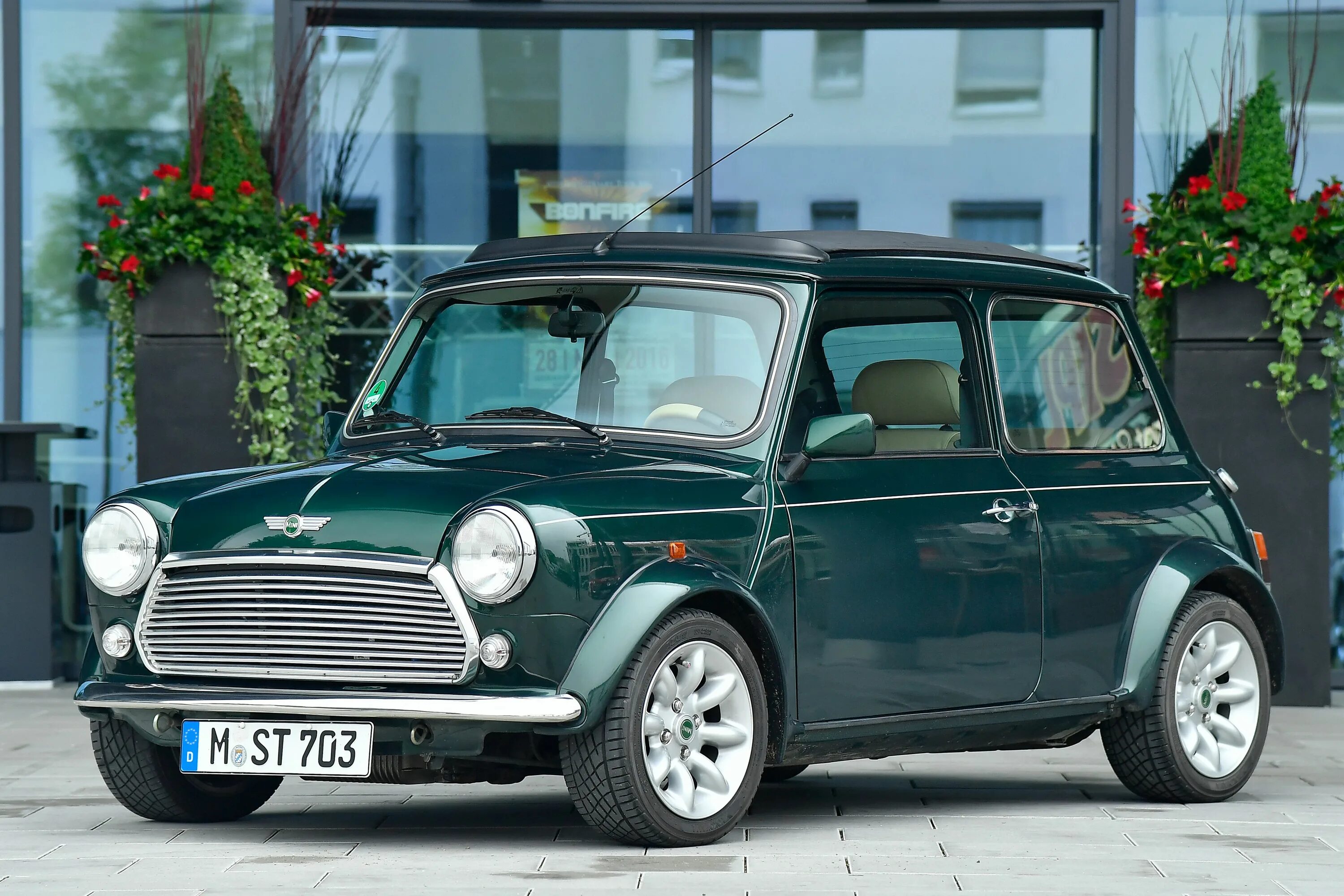 Мини старые версии. Rover mini 2000. rover mini cooper. мини купер 2000. rover mini cooper final edition &#039;2000.