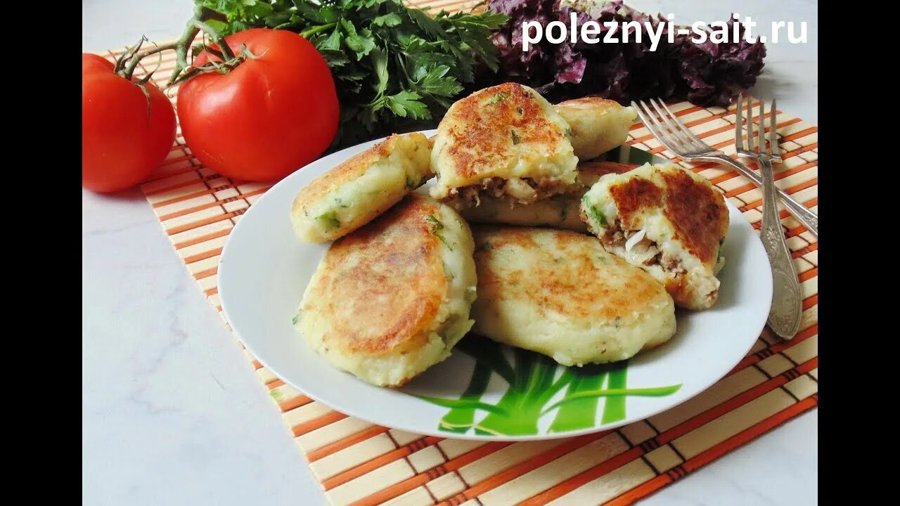 Зразы с куриной печенью от бельковича. Картофельные зразы с печенью. картофельные зразы с куриной печенью. картофельные зразы с печёночной начинкой. зразы из картошки с печенкой.