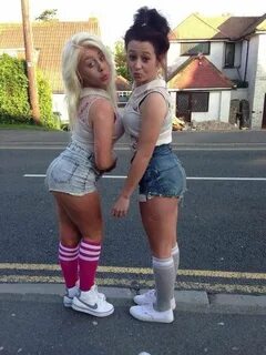 Candid, Going Out, Beautiful Women, Booty, Socks, Running, Legs, Girl, Styl...