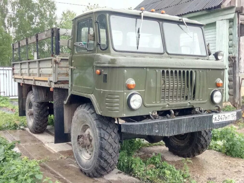 Газ 66 шишига бортовой. Газ с доской. Газ-66-02. Газ 66 самосвал. Газ 66 бортовая.