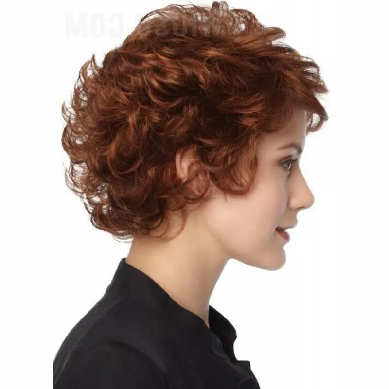 боб гарсон на кудрявые волосы. завивка боб каре волнистые кудри. пикси-боб на средние волнистые волосы. стрижка пикси 2022 на волнистые волосы. каре пикси боб на кудрявые волосы.