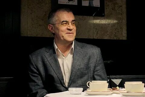 Директор престижно