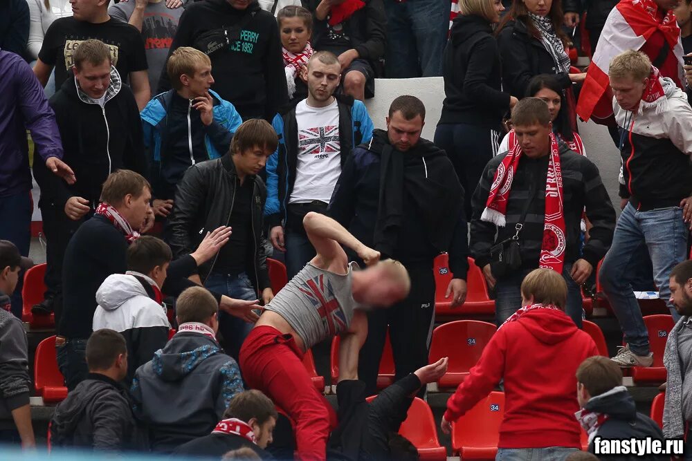 Социальный флэшмоб. 14 сентября 2013. 14 сентября 2013. Афиша танцуй поволжье. Юнион фанаты спартака.