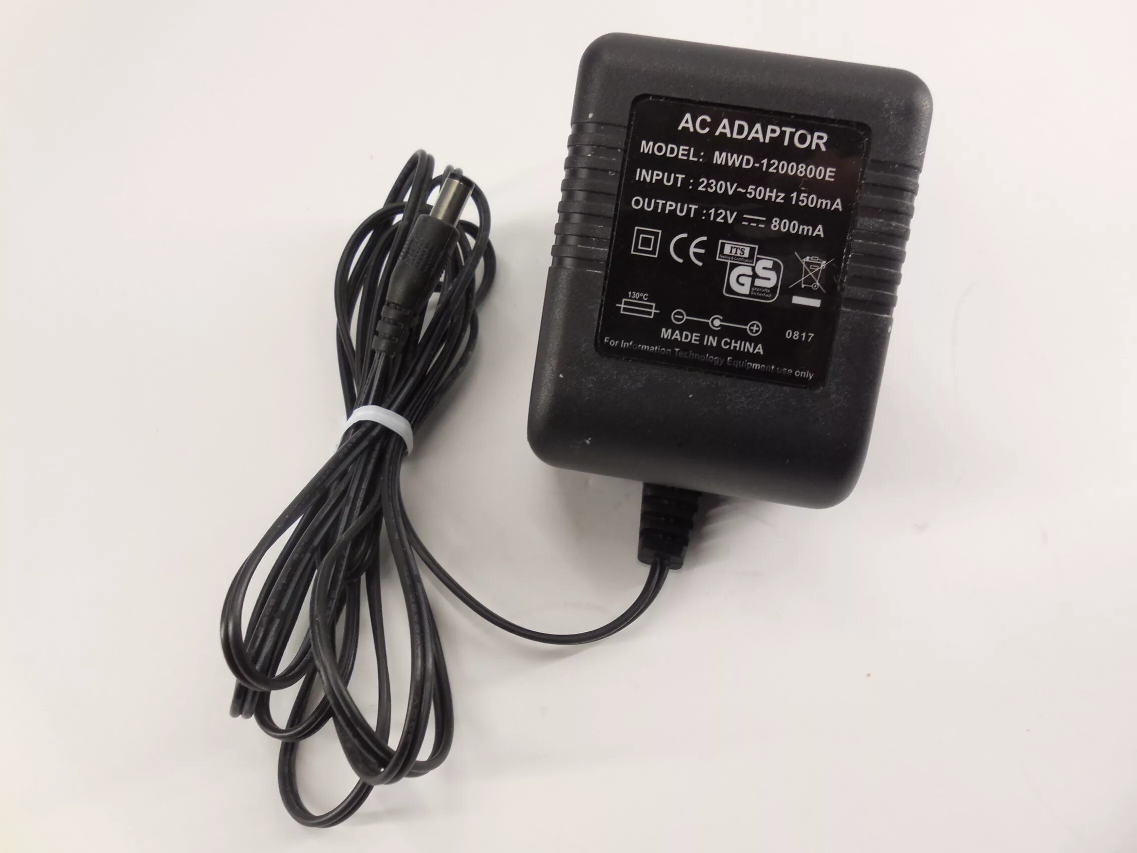 Output 12v dc. Блок питания output:9v-500ma. AC DC Adapter output DC 4.2 V 800ma. Блок питания dc6v600ma. AC/AC Adaptor output 12v Trio.