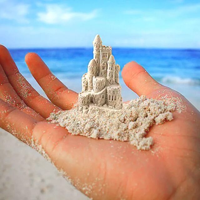 I making sandcastle